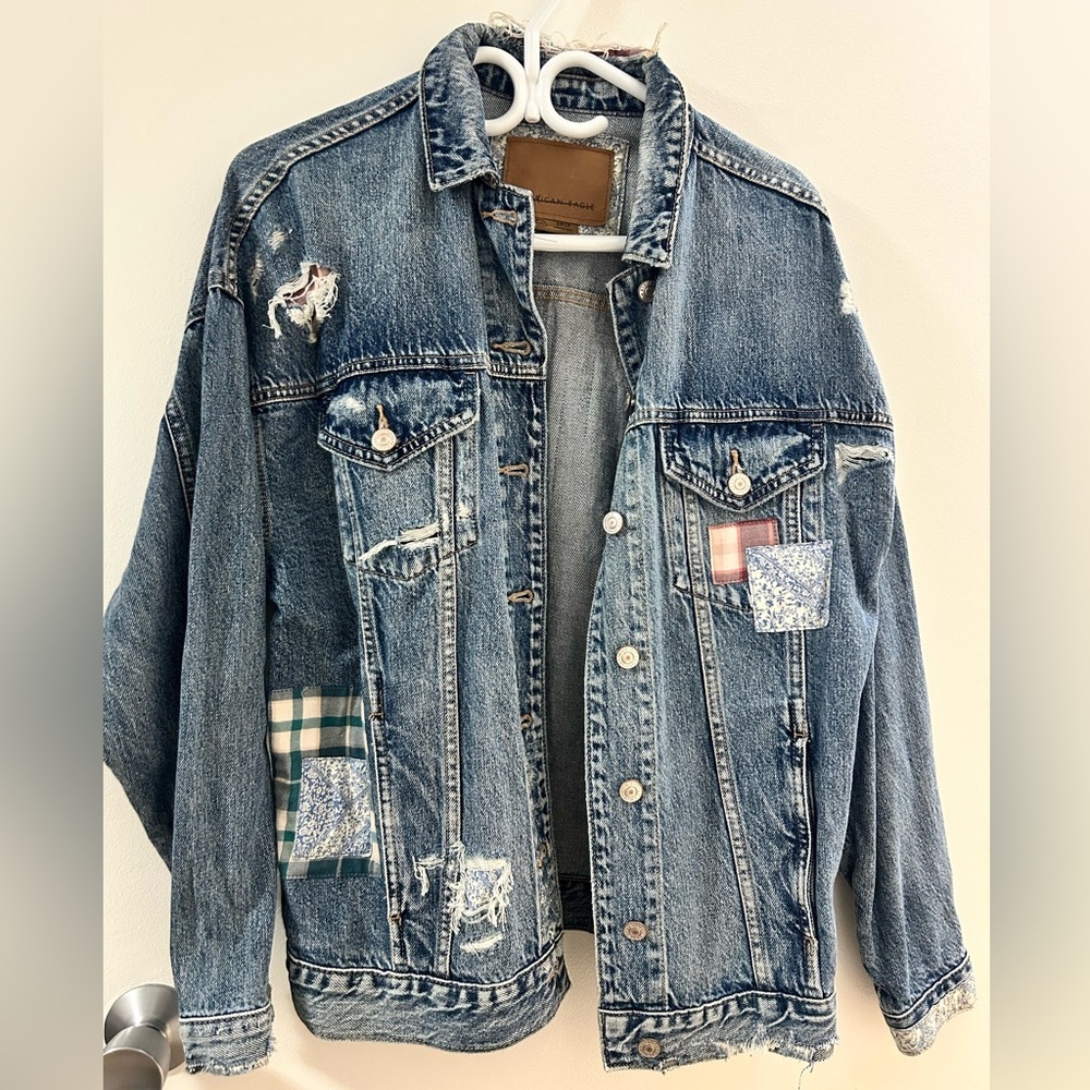 American eagle Distressed Denim Jacket with Patchwork